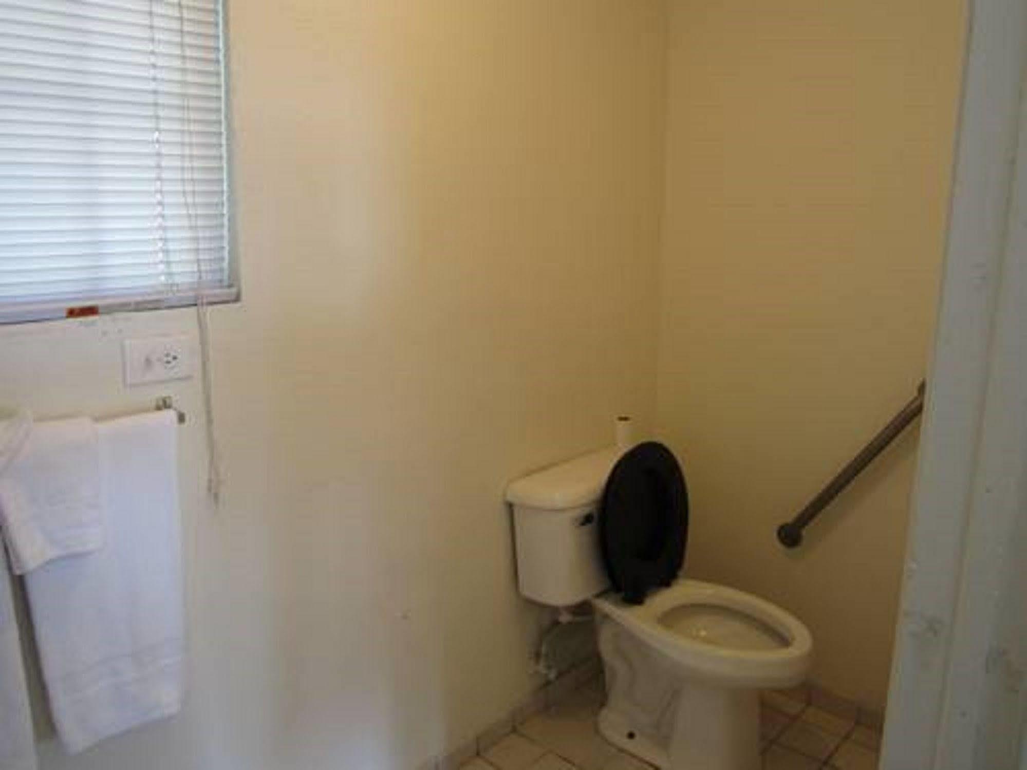 Bartlett Motel Lomita ภายนอก รูปภาพ